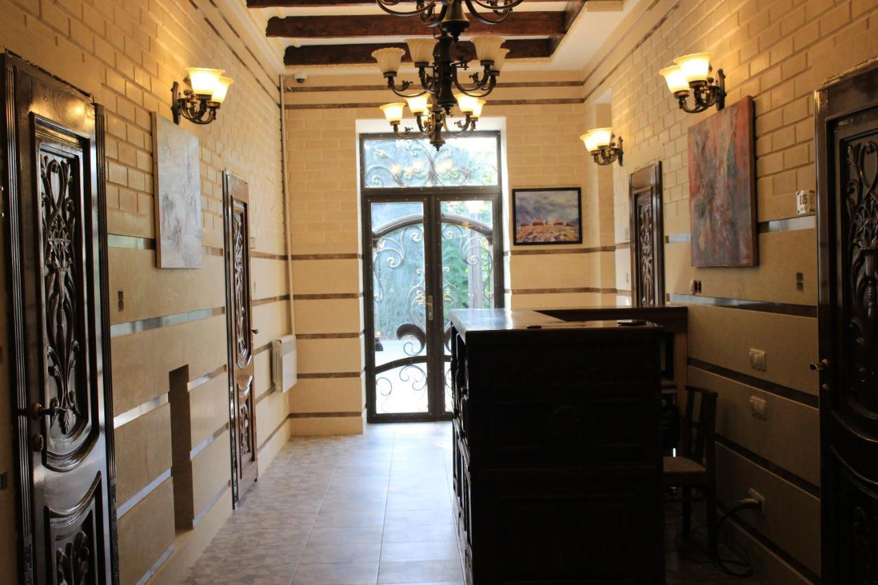 Kok-Art Hotel Jalal-Abad Kültér fotó