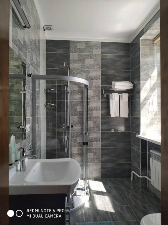 Kok-Art Hotel Jalal-Abad Kültér fotó